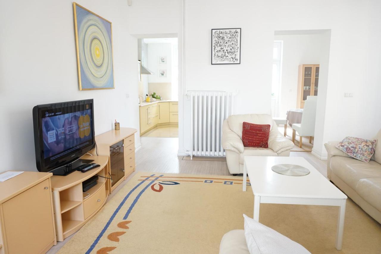 Home3city Grand Apartment *